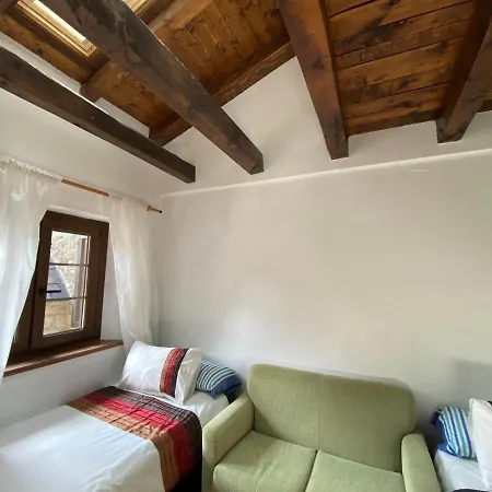 Linsoles 44b Apartment *