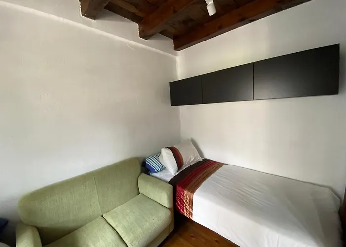 Linsoles 44b Apartment